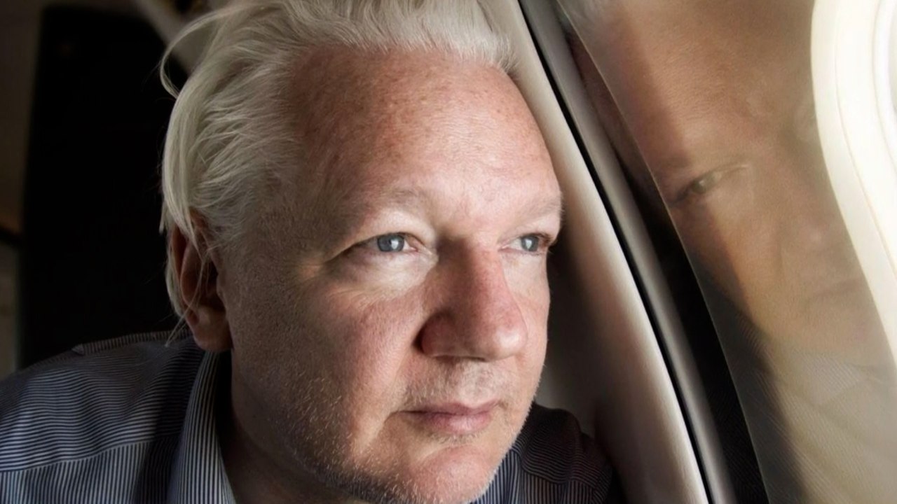 Julian Assange, fundador de WikiLeaks, en libertad tras llegar a un acuerdo con Estados Unidos