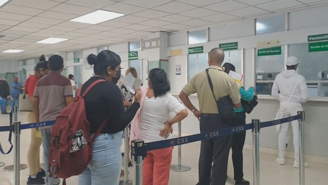 Pacientes crónicos reclaman por falta de medicamentos