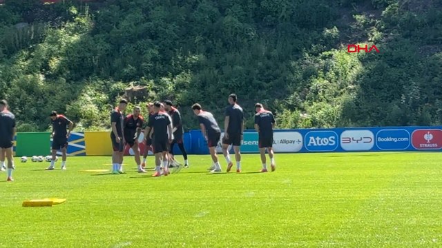 A Milli Futbol Takımı, Çekya maçı hazırlıklarını sürdürdü