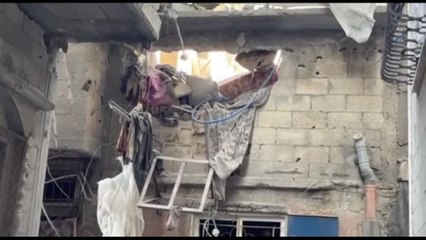 Gaza, raid israeliano al campo profughi di al-Maghazi