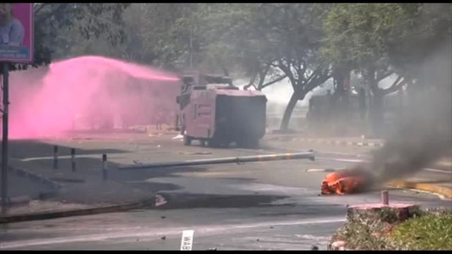 Kenya, scontri e disordini a Nairobi tra manifestanti e polizia