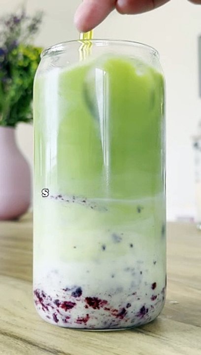 MATCHA A LA MYRTILLE