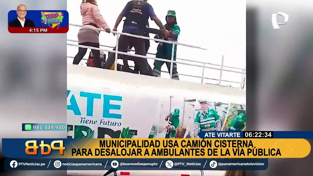 Mojaron toda su mercadería: Municipalidad de Ate desaloja a ambulantes con camión cisterna