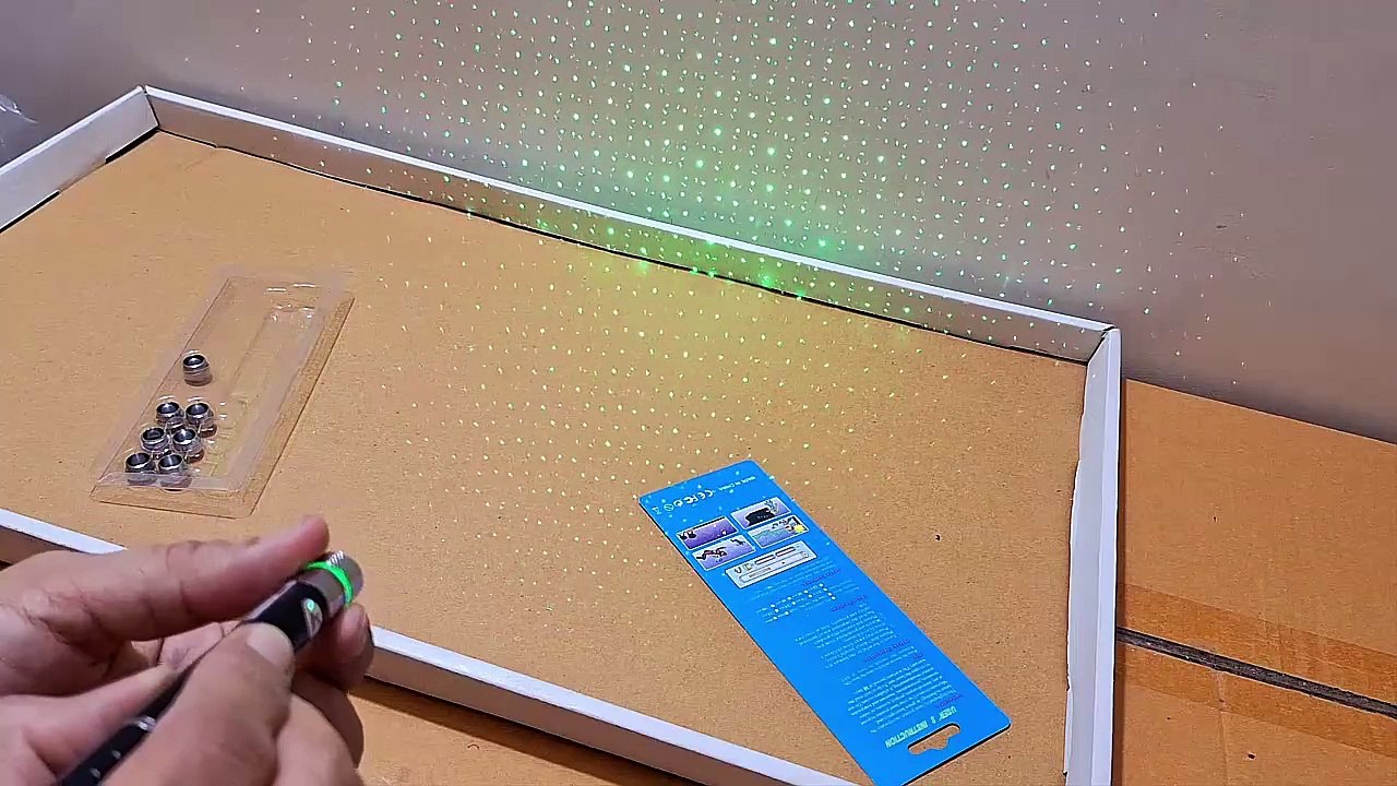 Unboxing and Review of Laser Disco Pointer Pen Beam with Adjustable Cap to Change projected Design