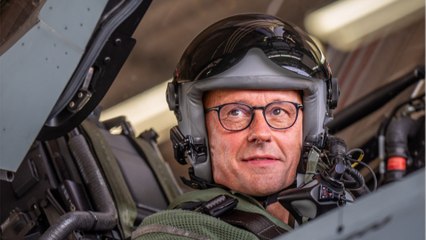 "Schallmauer durchbrochen": Friedrich Merz war als Hobby-Pilot im Eurofighter unterwegs