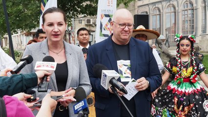 Festiwal Folkloru: Tradycja i Kultura 🎶