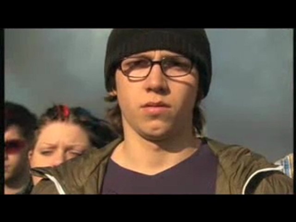 Trailer Skins 2X10 "Serie Finale"