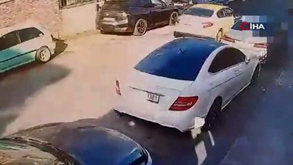 Husumetlisini pusu kurup vurdu! Cinayet anı kameraya yansıdı