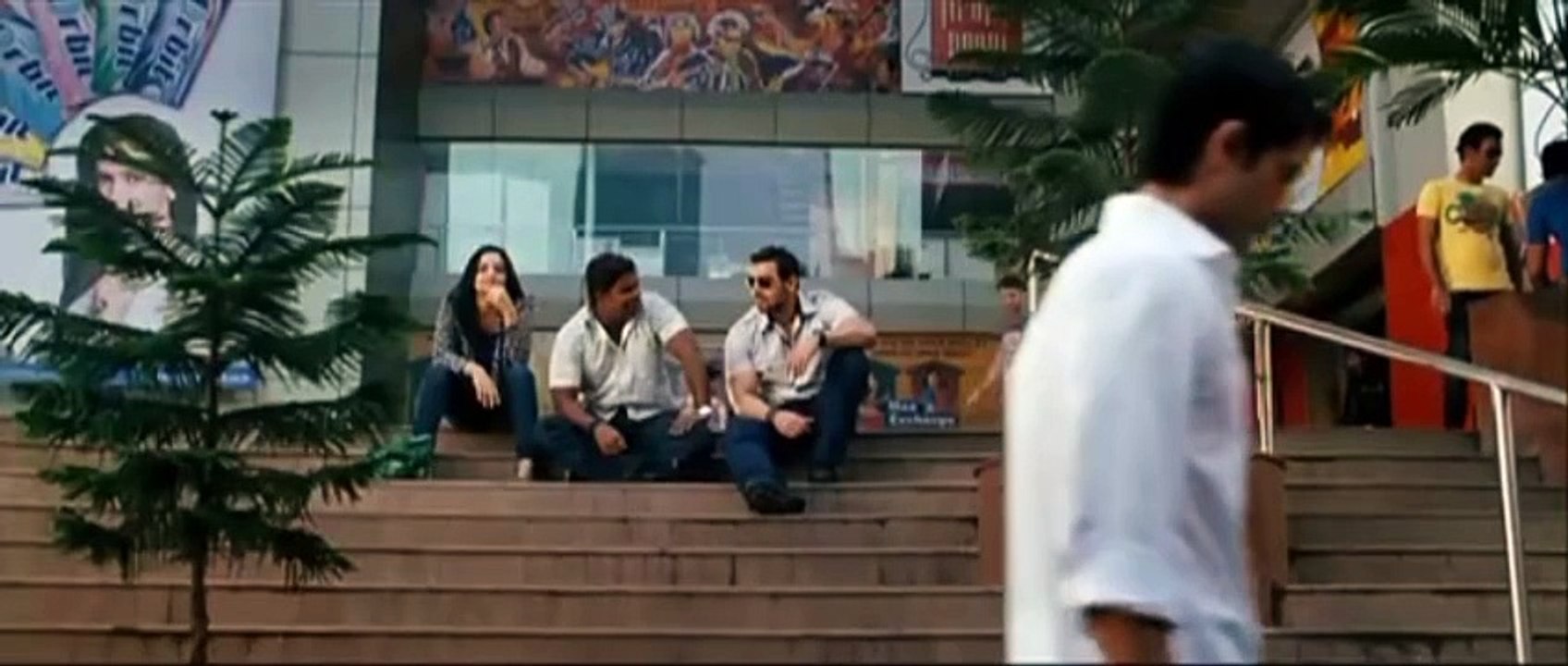 Cammando 2 Full Movie In Hindi Dubbed Blockbaster Part 15