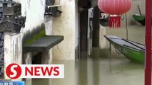 Floods submerge villages in eastern China, govt splashes on relief efforts