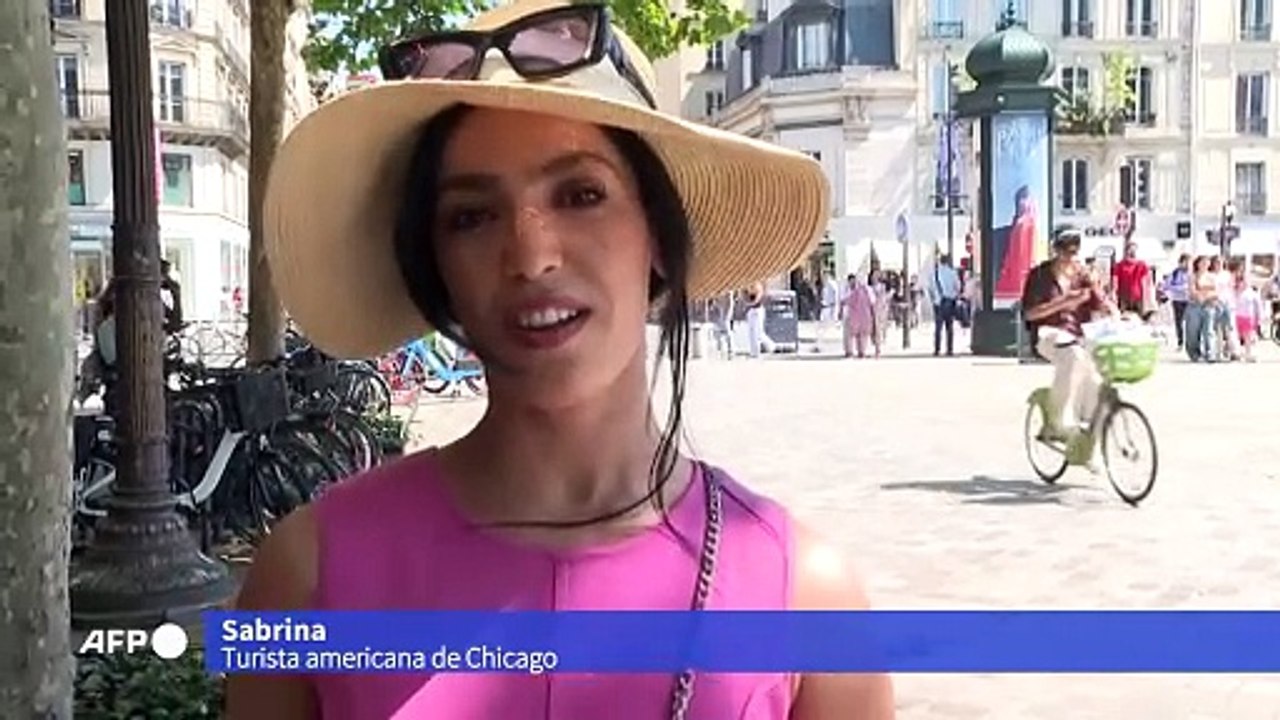 Turistas em Paris já vibram com as Olimpíadas