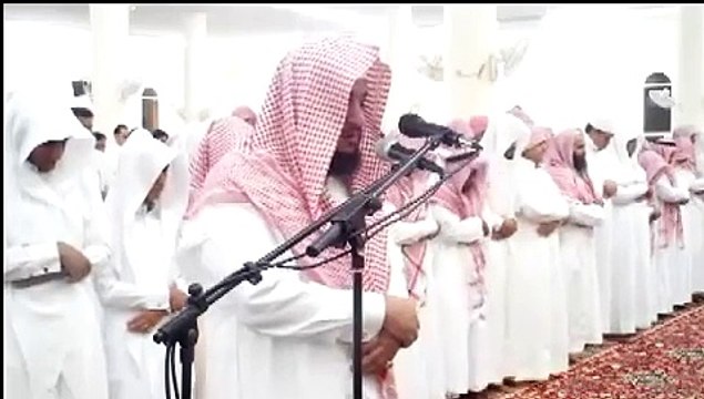 تلاوة مرئية جميلة للشيخ إدريس أبكر سورة الزلزلة