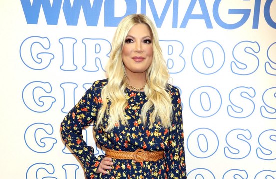 Tori Spelling sneaked away to get her breasts augmented at a strip mall plastic surgery