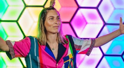 بعد حملات الهجوم ضدها.. لاعبة الـDJ بلونديش تتراجع وتدعم فلسطين