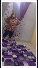 رقص فتاة باكستانية ذات وجه لطيف