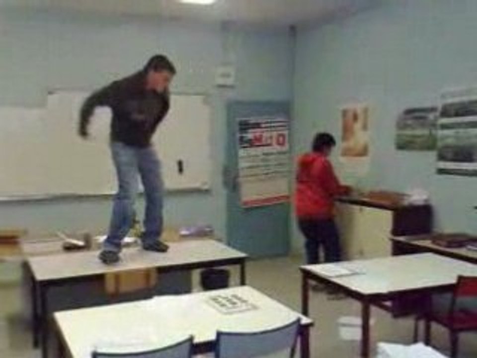 Petage de plomb en classe
