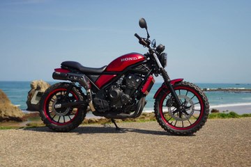 Wheels and Waves - Honda Cherry Lady