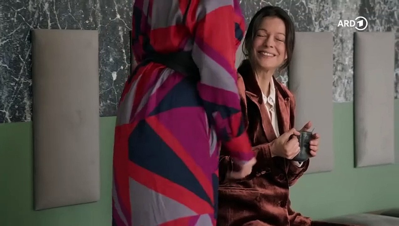 In aller Freundschaft Staffel 27 Folge 11 (1058) Besuche aus der Vergangenheit