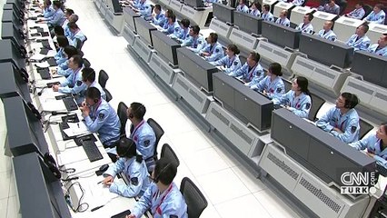 Tarihe geçti! Çin'in keşif aracından bir ilk