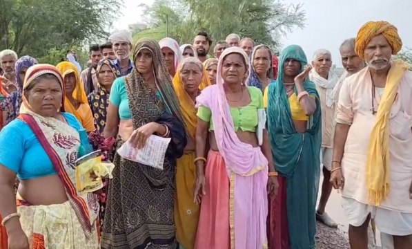 Video : पेयजल संकट को लेकर महिलाओं ने किया रोड जाम, फूटा रोष
