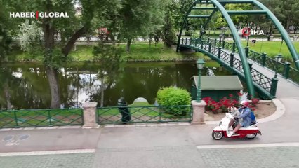 Motosiklet tutkunu 'Papi' herkesin ilgi odağı oldu