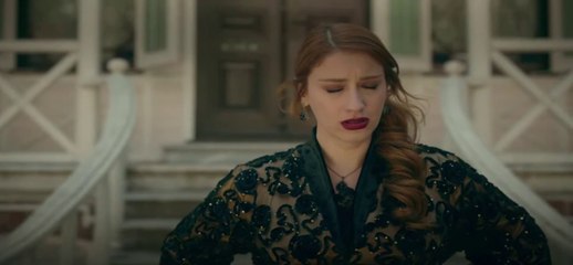 M.e.d.i.a.n.o.c.h.e-e.n-e.l-P.e.r.a-P.a.l.a.c.e - Capítulo 7