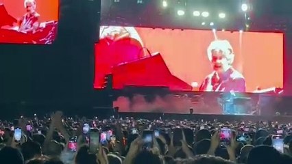 Efsane rock grubu Deep Purple'ın Türkiye konserinde 'İstiklal Marşı' sürprizi