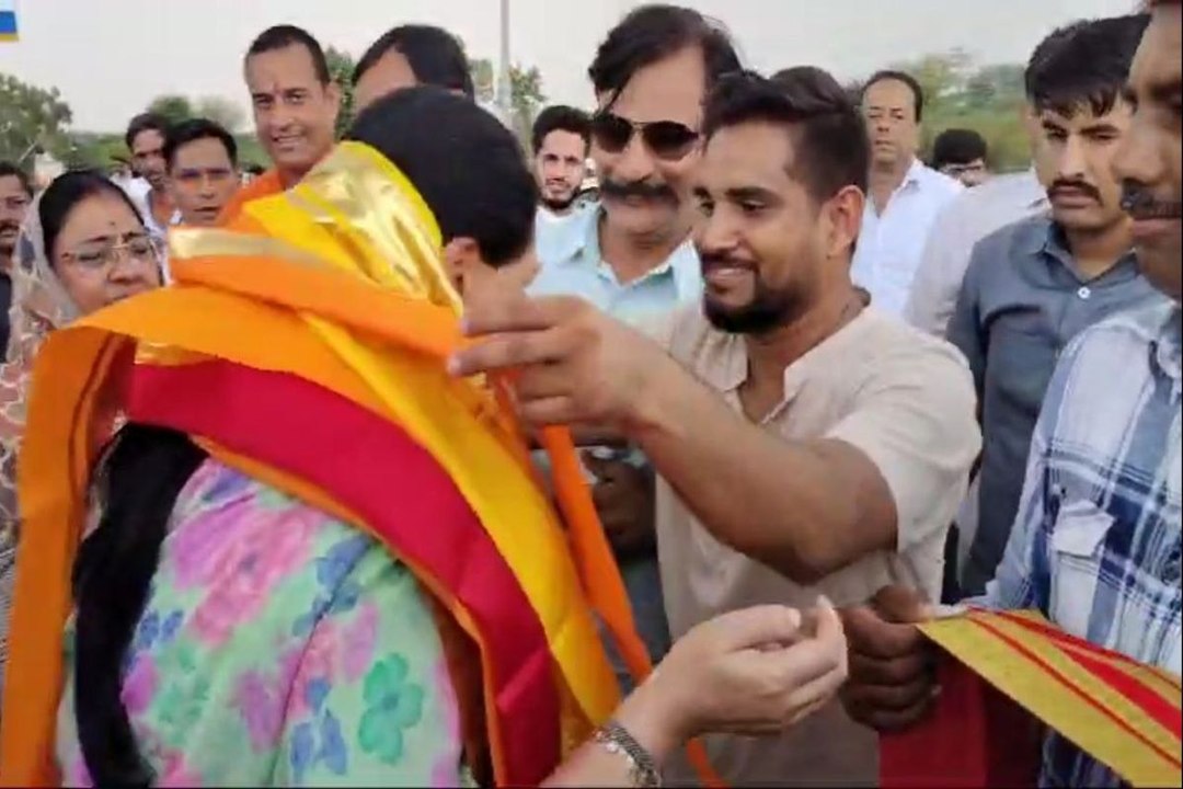 उपमुख्यमंत्री दिया कुमारी का कार्यकर्ताओं ने किया स्वागत