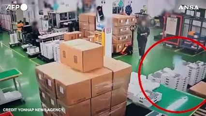 Incendio in fabbrica di batterie in Corea del Sud: 22 vittime, di cui 18 cinesi