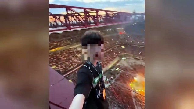 Il video del climber Dedelate in cima allo stadio Meazza durante il concerto di Sfera Ebbasta