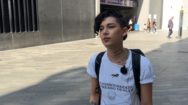 Do Londoners holiday in the UK?