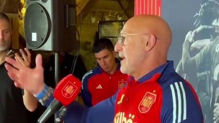 De la Fuente: "Aquí no hay rivalidad, defendemos todos algo común que es España"