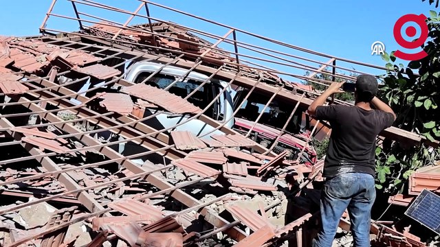İsrail Lübnan'ın güneyine fosfor bombalarıyla saldırdı