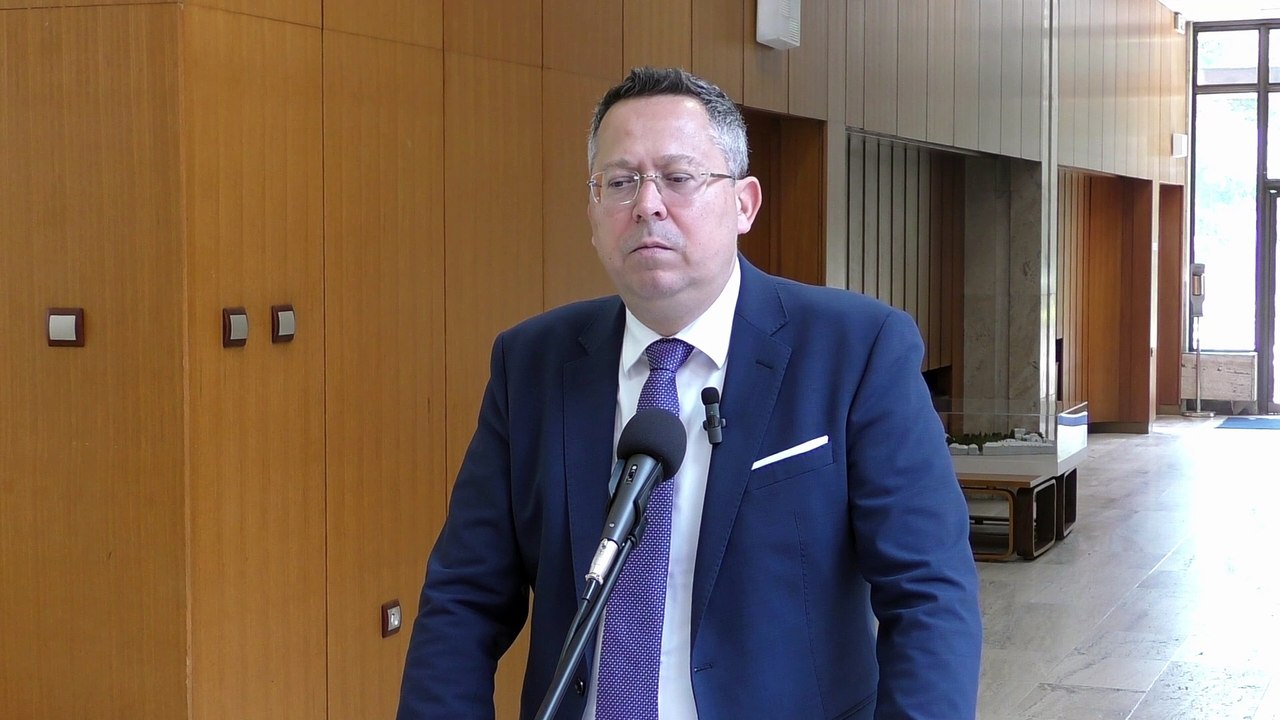 ZÁZNAM: L. Kamenický: Lepší výber daní by mal pomôcť konsolidácii, pripravíme plán