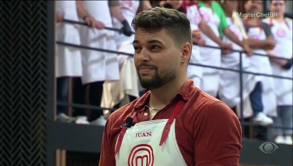Juan faz combinação inusitada e leva broncas dos jurados