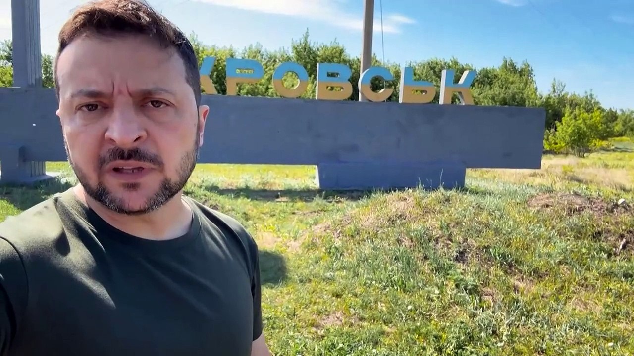 Ukraine-Krieg: Selenskyj besucht Frontregion Donezk