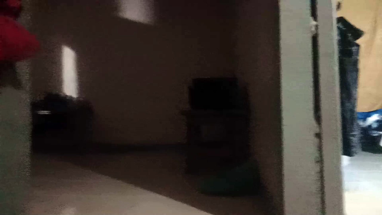 ADA YANG ANEH 