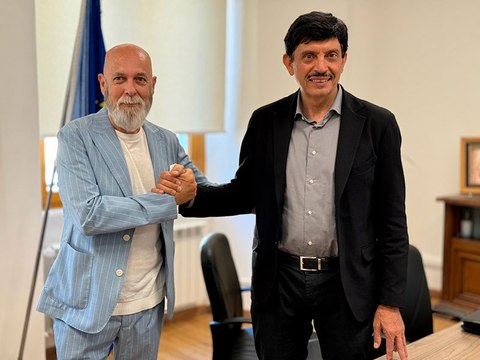 Passaggio di consegne tra Tedesco e Piendibene