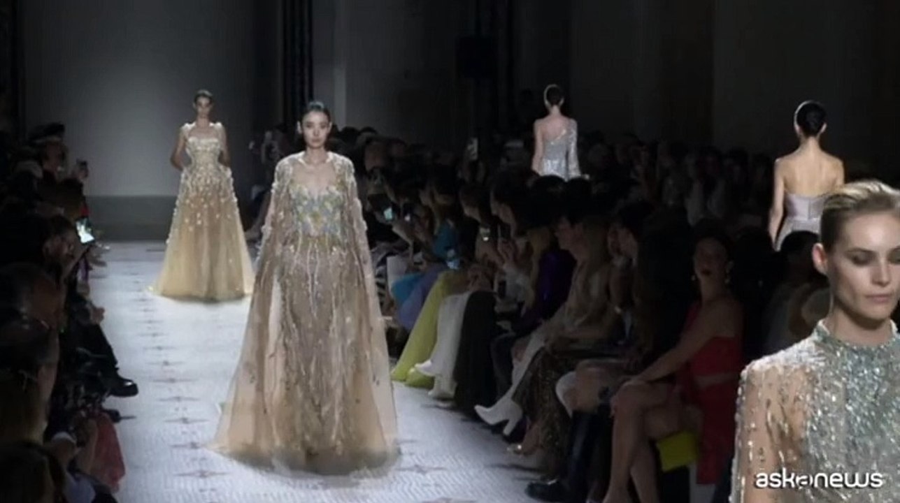 La sfilata di Elie Saab alla Settimana della moda di Parigi