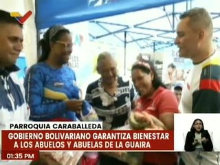 5 círculos de abuelos de la pquia. Caraballeda en el edo. La Guaira recibieron combos Clap especial