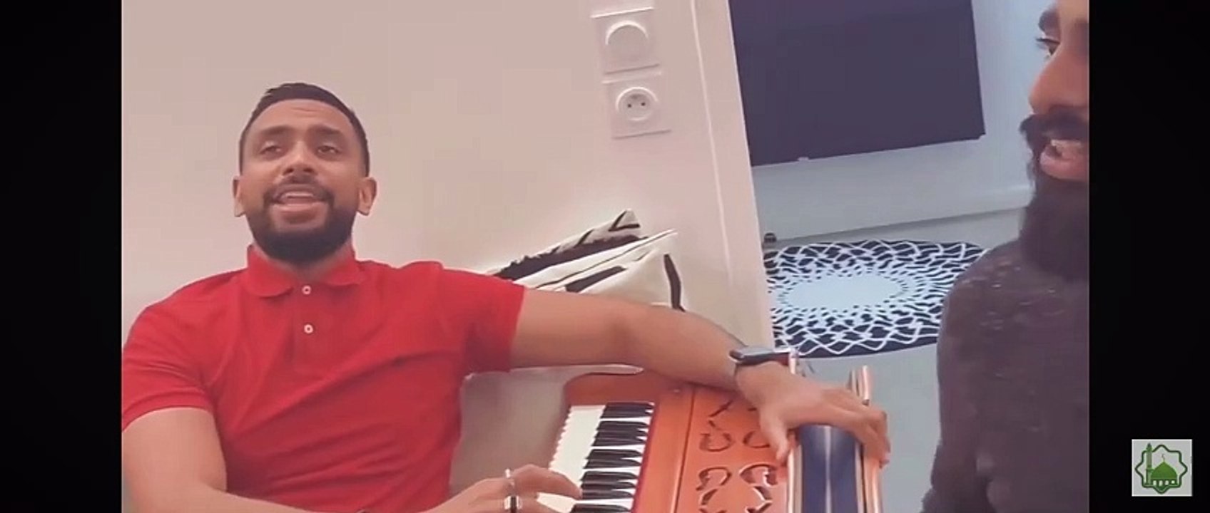 Yad e mustafa aisi bas gahi hai seenay main naat