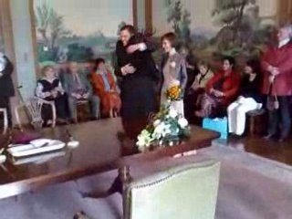Erste Beglückwunschung zur Hochzeit