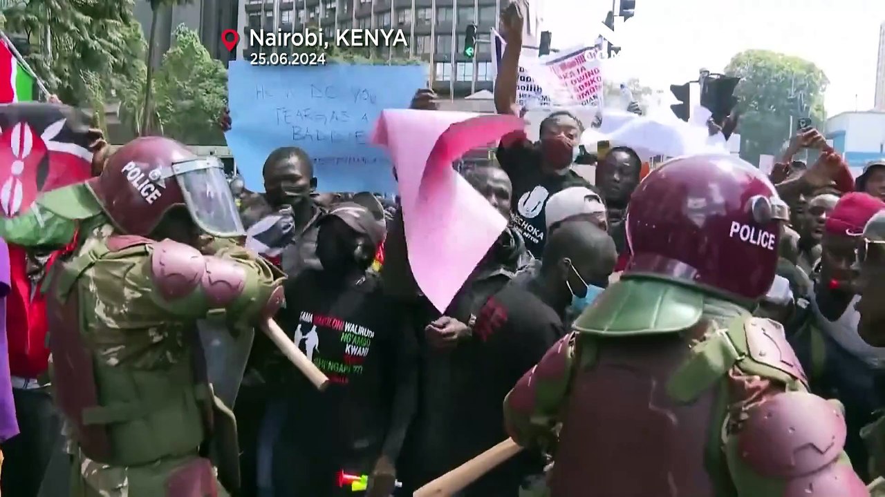 Kenia: Demonstranten stürmen Parlamentsgelände, mindestens 22 Tote