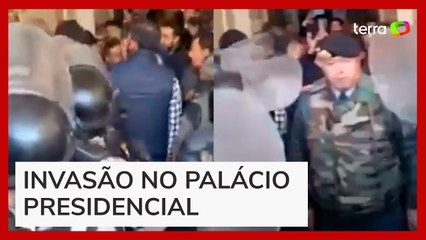 Presidente boliviano fica cara a cara com general do Exército que invadiu palácio presidencial