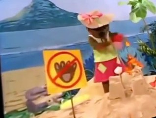 Bananas in Pyjamas Bananas in Pyjamas E043 Sand Palace