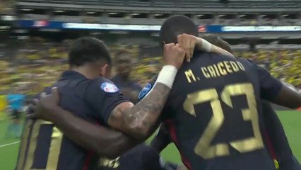 L'ouverture du score folle d'Hincapié pour l'Equateur - Foot - Copa America