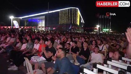 A Milli Futbol Takımı Almanya'da, Bursalılar meydanlarda coşku yaşadı