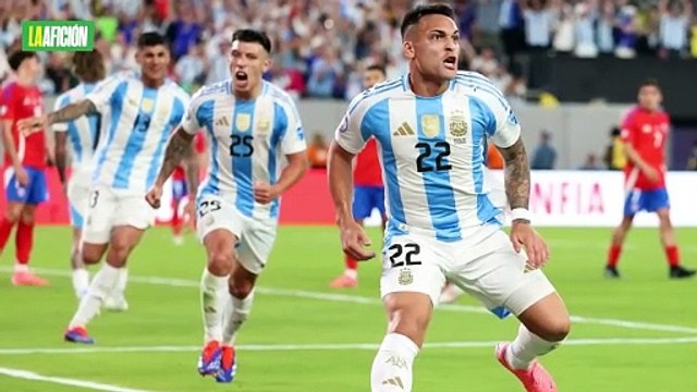 'Dibu' Martínez hace de las suyas y le festeja el gol de Argentina a los aficionados de Chile