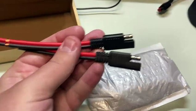 BATERIA POWER 10 AMP Compact Portable MPPT Solar Charge Controller REVIEW UNBOXING #wisebuyreviews