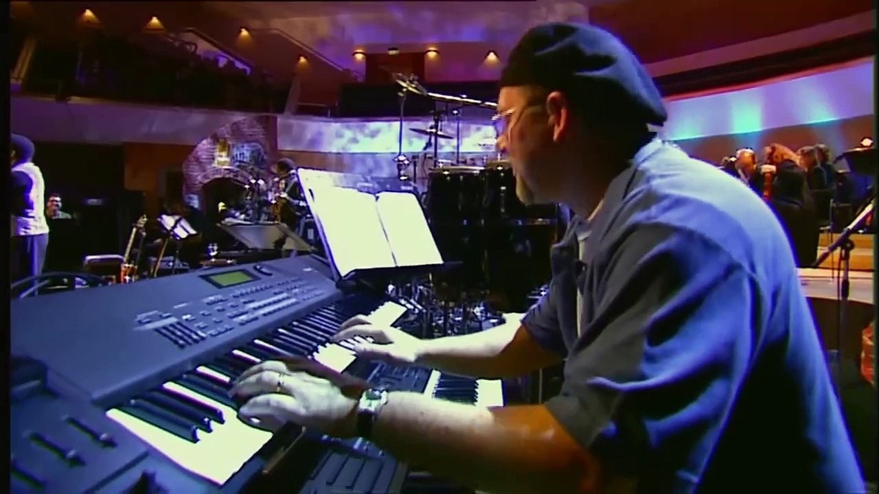 Turn Your Love Around (Live) - George Benson